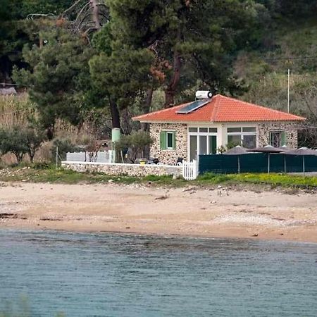 House Kokkalas On The Beach Pyrgadikia Eksteriør bilde