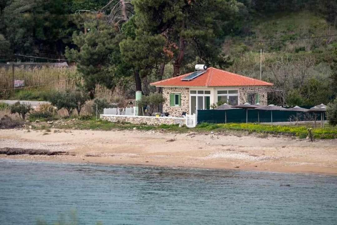 House Kokkalas On The Beach Pyrgadikia Eksteriør bilde